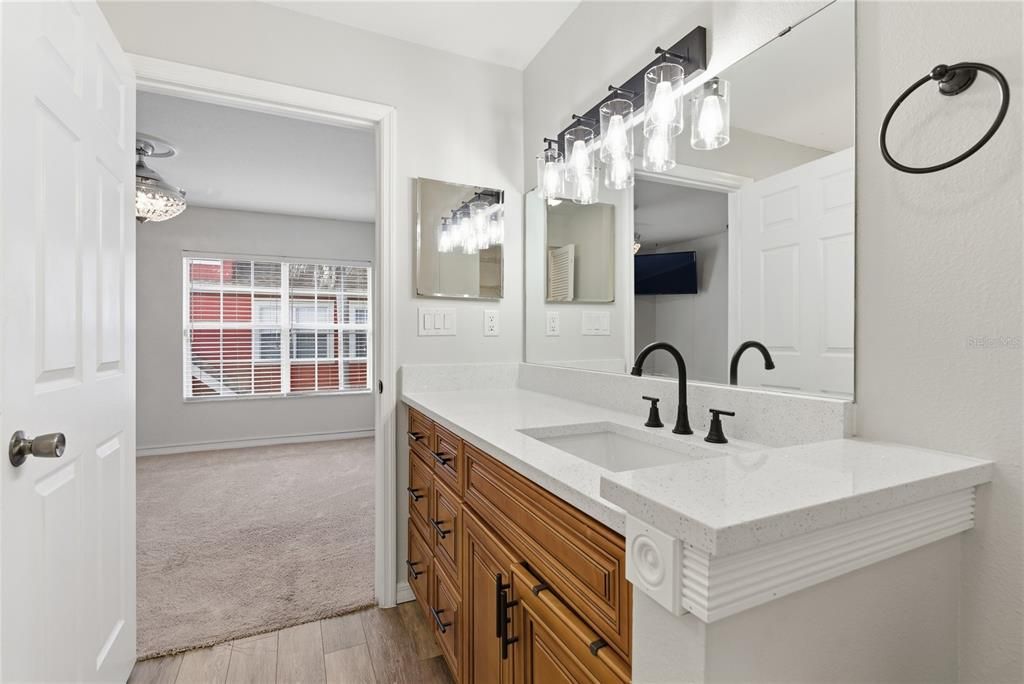 For Rent: $2,200 (3 beds, 2 baths, 1373 Square Feet)