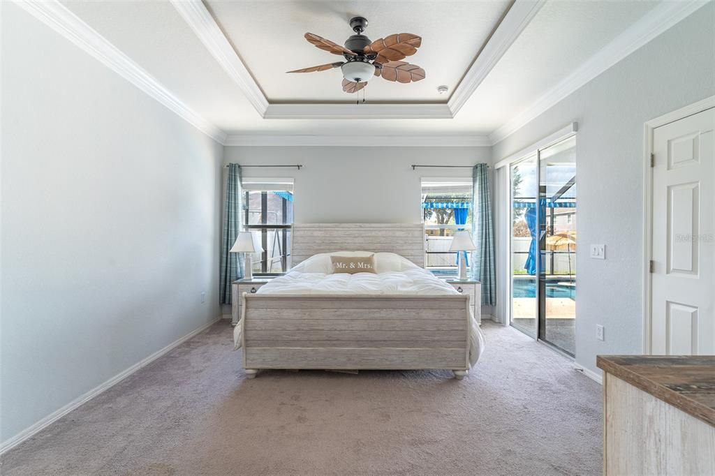 En Venta: $469,900 (5 camas, 3 baños, 2588 Pies cuadrados)