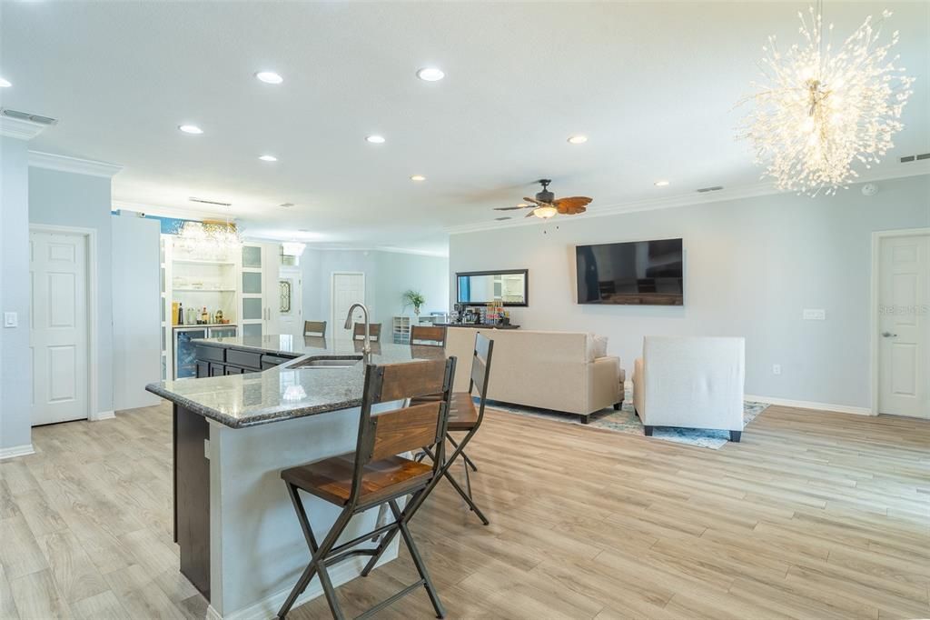 En Venta: $469,900 (5 camas, 3 baños, 2588 Pies cuadrados)