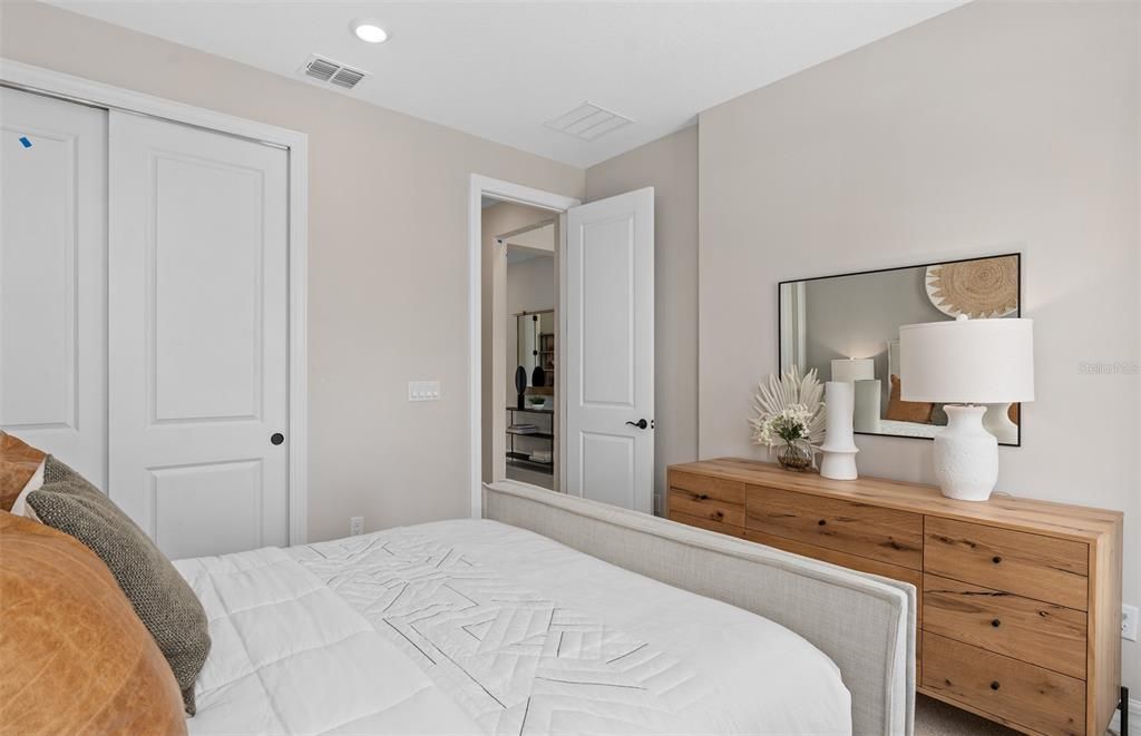 En Venta: $799,990 (3 camas, 2 baños, 2065 Pies cuadrados)
