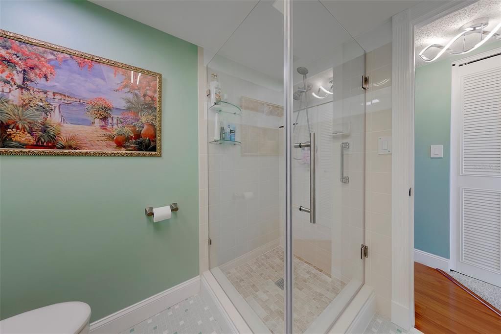 For Rent: $2,500 (2 beds, 2 baths, 1100 Square Feet)