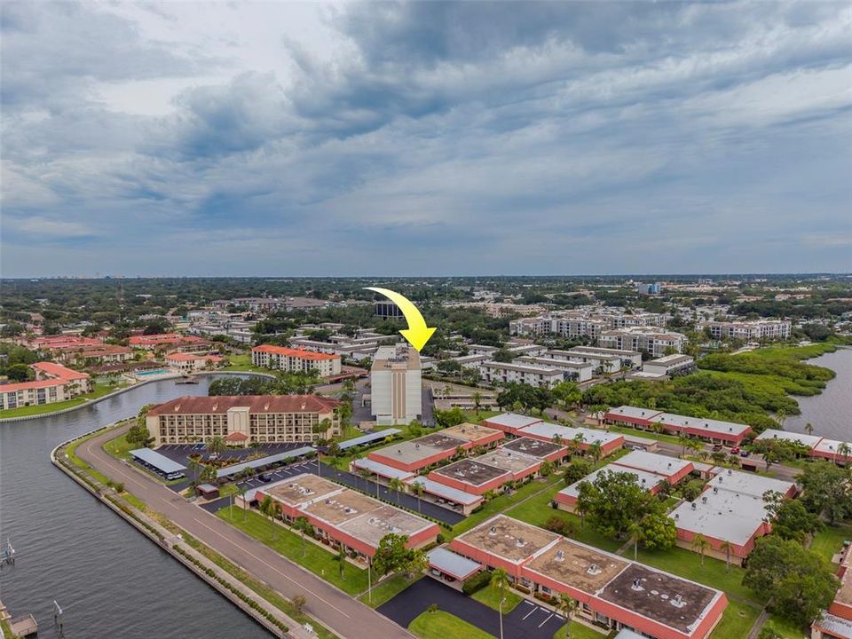 For Rent: $2,500 (2 beds, 2 baths, 1100 Square Feet)