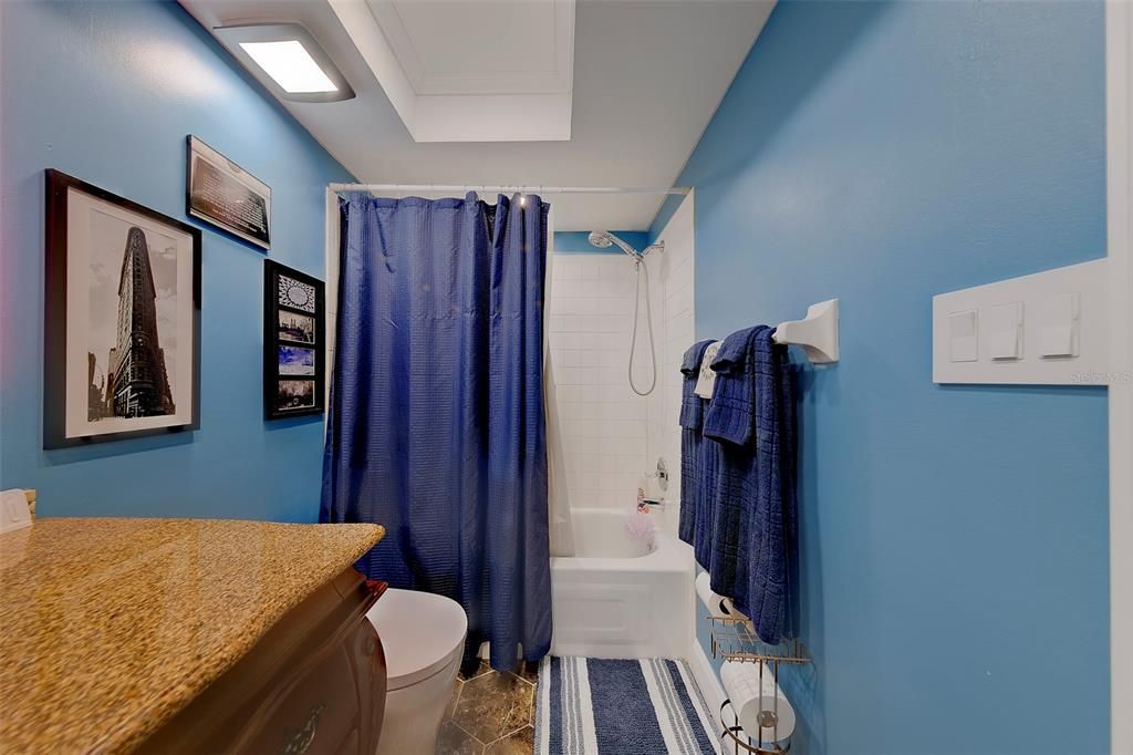 For Rent: $2,500 (2 beds, 2 baths, 1100 Square Feet)