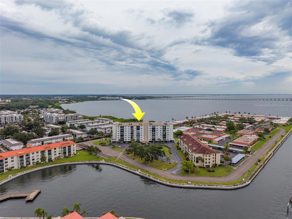 For Rent: $2,500 (2 beds, 2 baths, 1100 Square Feet)
