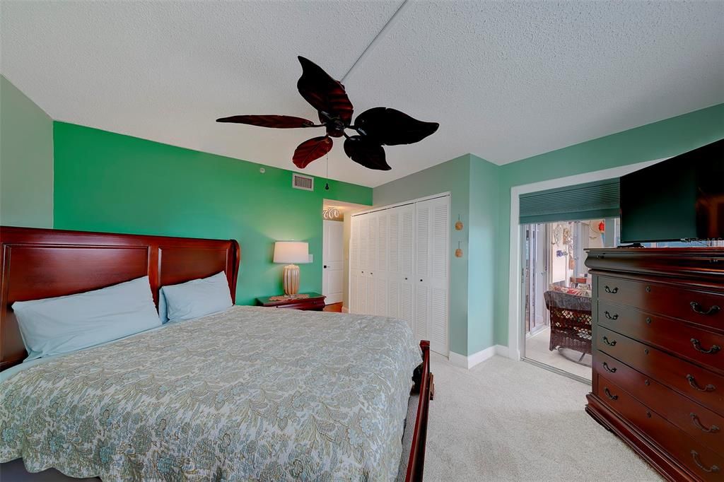 For Rent: $2,500 (2 beds, 2 baths, 1100 Square Feet)