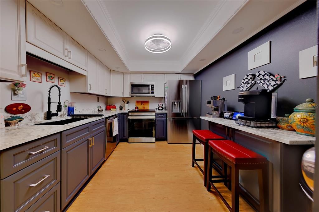 For Rent: $2,500 (2 beds, 2 baths, 1100 Square Feet)
