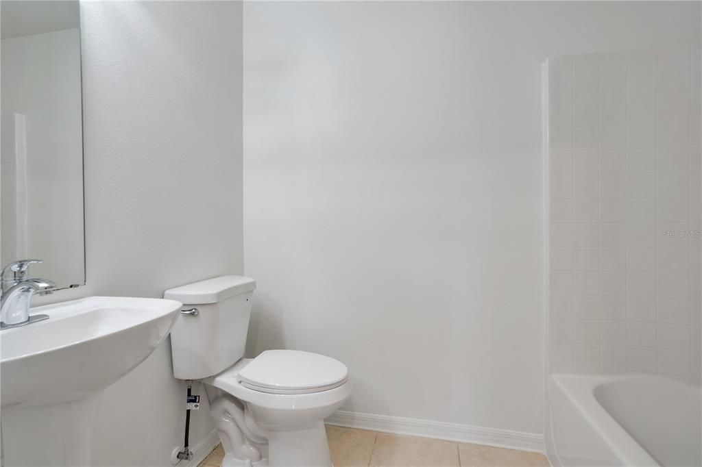 For Sale: $334,900 (4 beds, 3 baths, 2120 Square Feet)