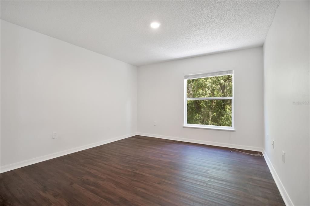 For Sale: $334,900 (4 beds, 3 baths, 2120 Square Feet)