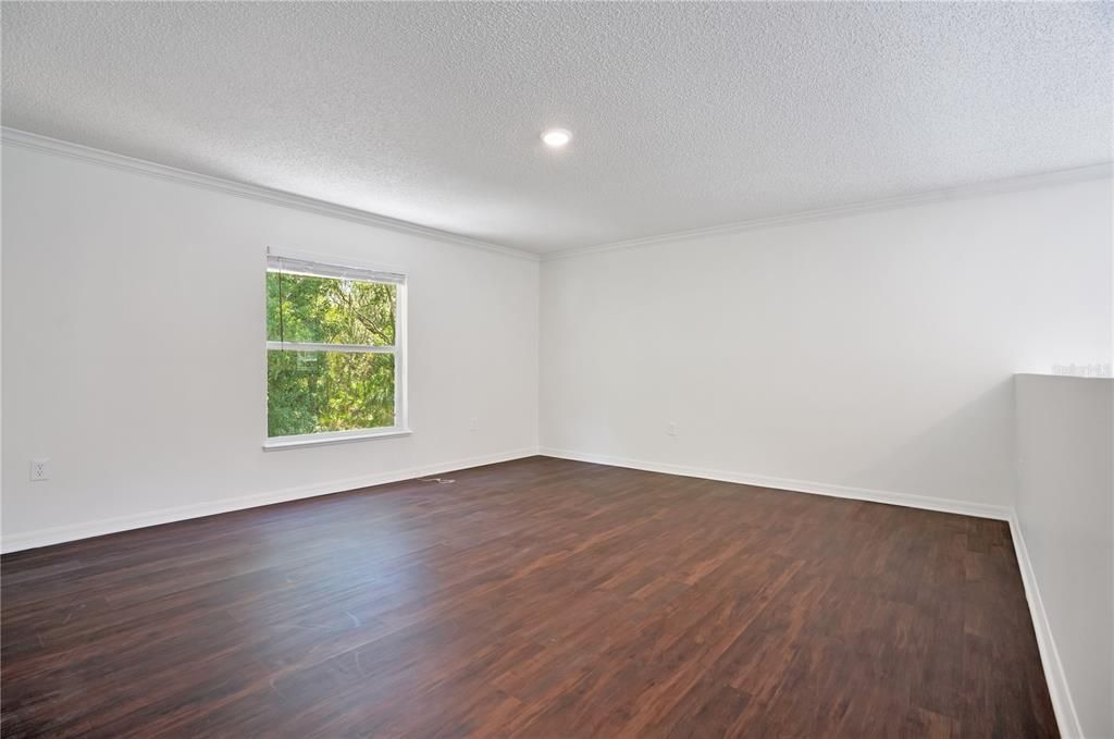 For Sale: $334,900 (4 beds, 3 baths, 2120 Square Feet)