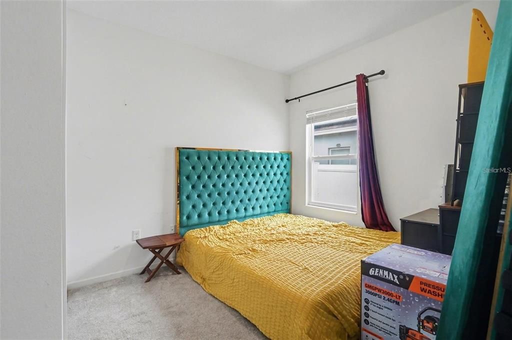 For Sale: $365,000 (4 beds, 3 baths, 1935 Square Feet)