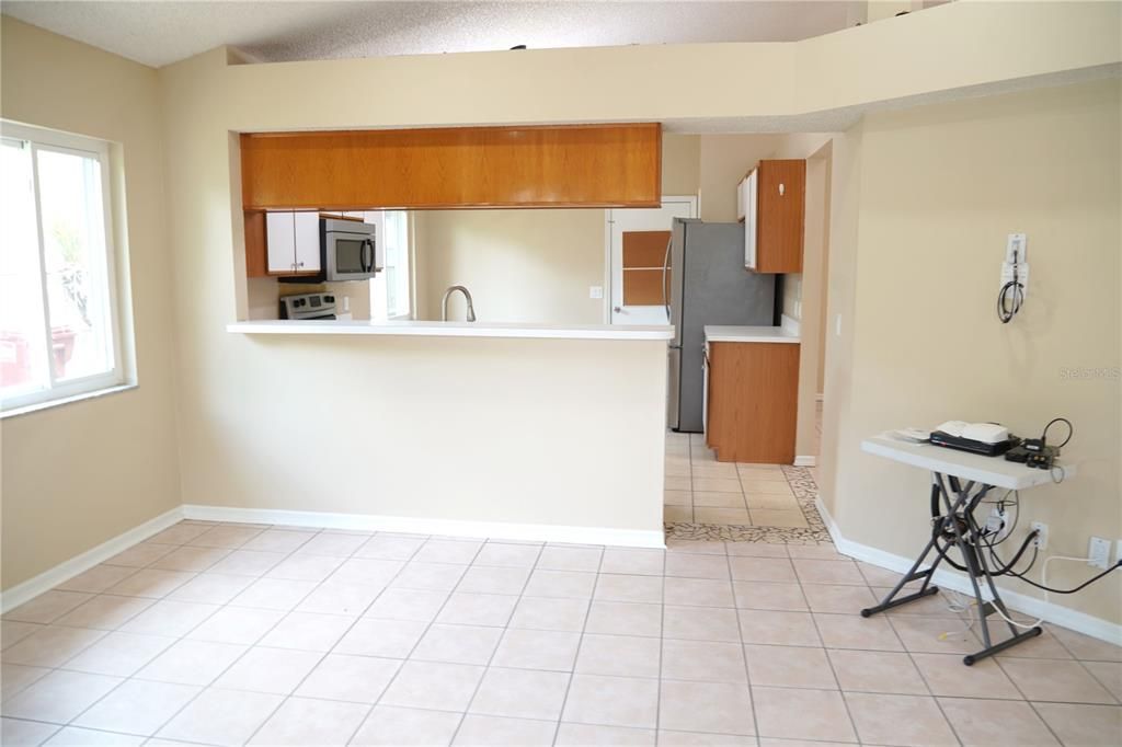 For Sale: $323,500 (3 beds, 2 baths, 1504 Square Feet)