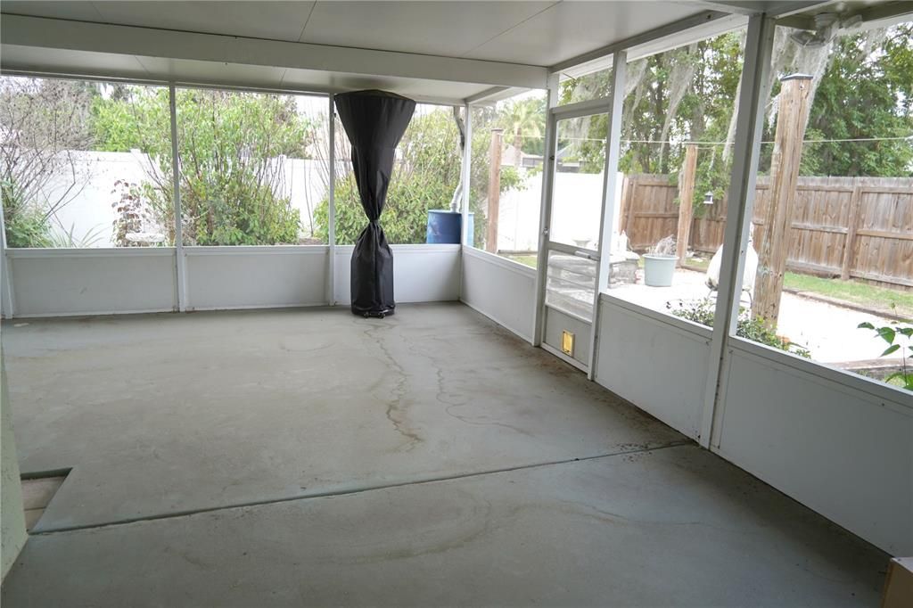 For Sale: $323,500 (3 beds, 2 baths, 1504 Square Feet)