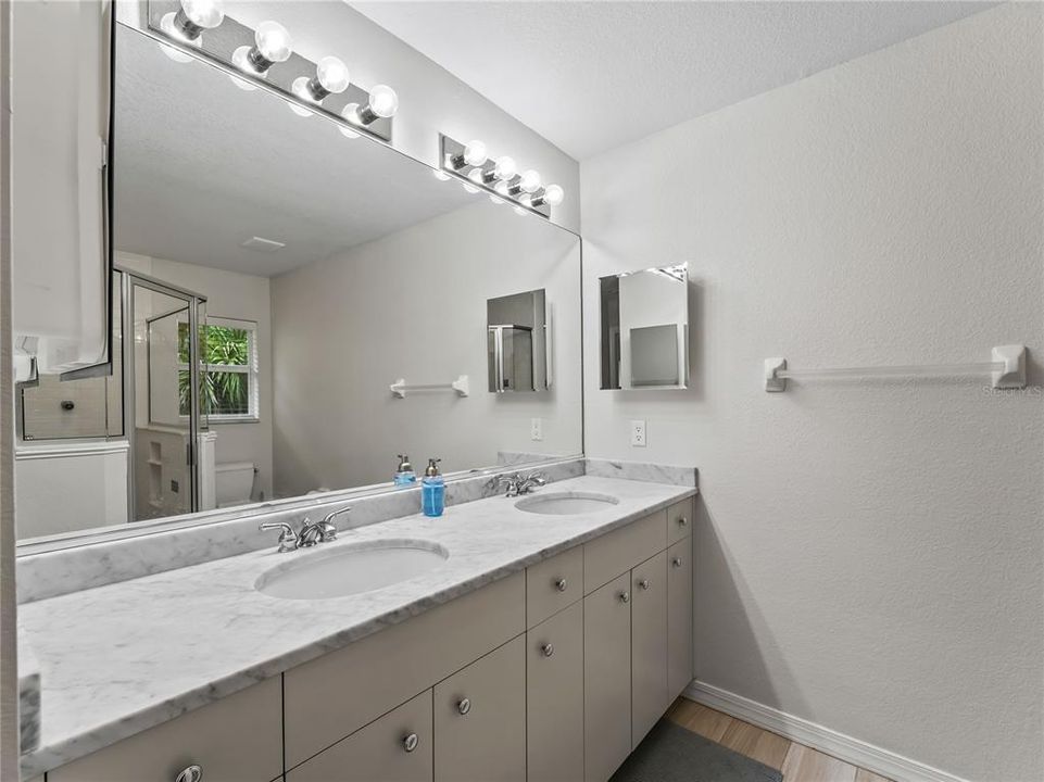 For Sale: $314,900 (3 beds, 2 baths, 1633 Square Feet)
