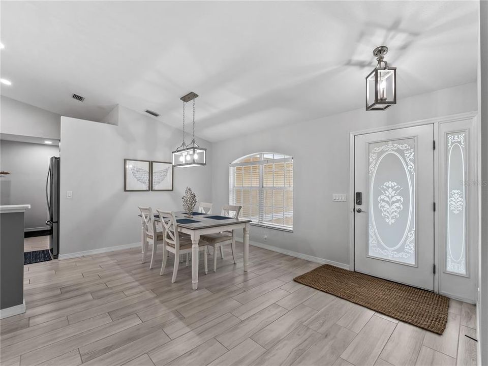For Sale: $314,900 (3 beds, 2 baths, 1633 Square Feet)