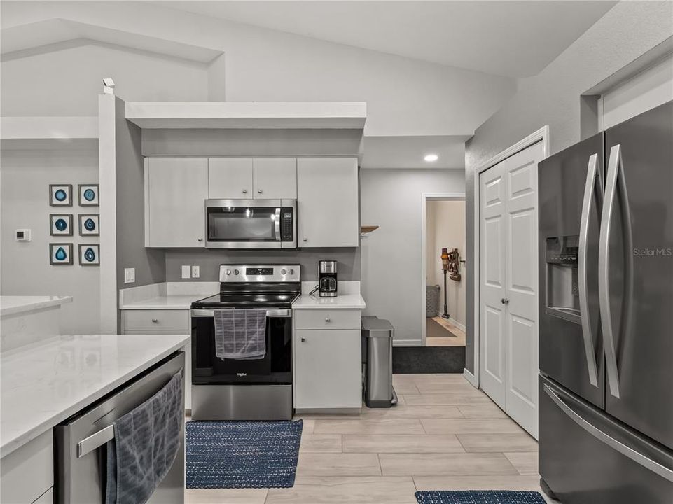 For Sale: $314,900 (3 beds, 2 baths, 1633 Square Feet)