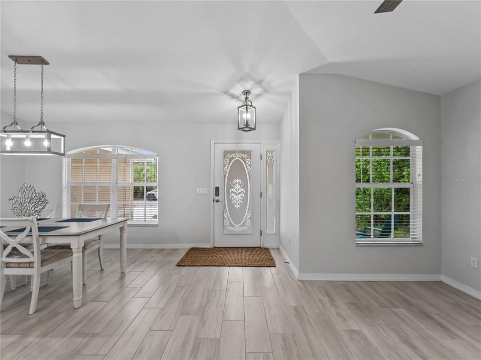 For Sale: $314,900 (3 beds, 2 baths, 1633 Square Feet)
