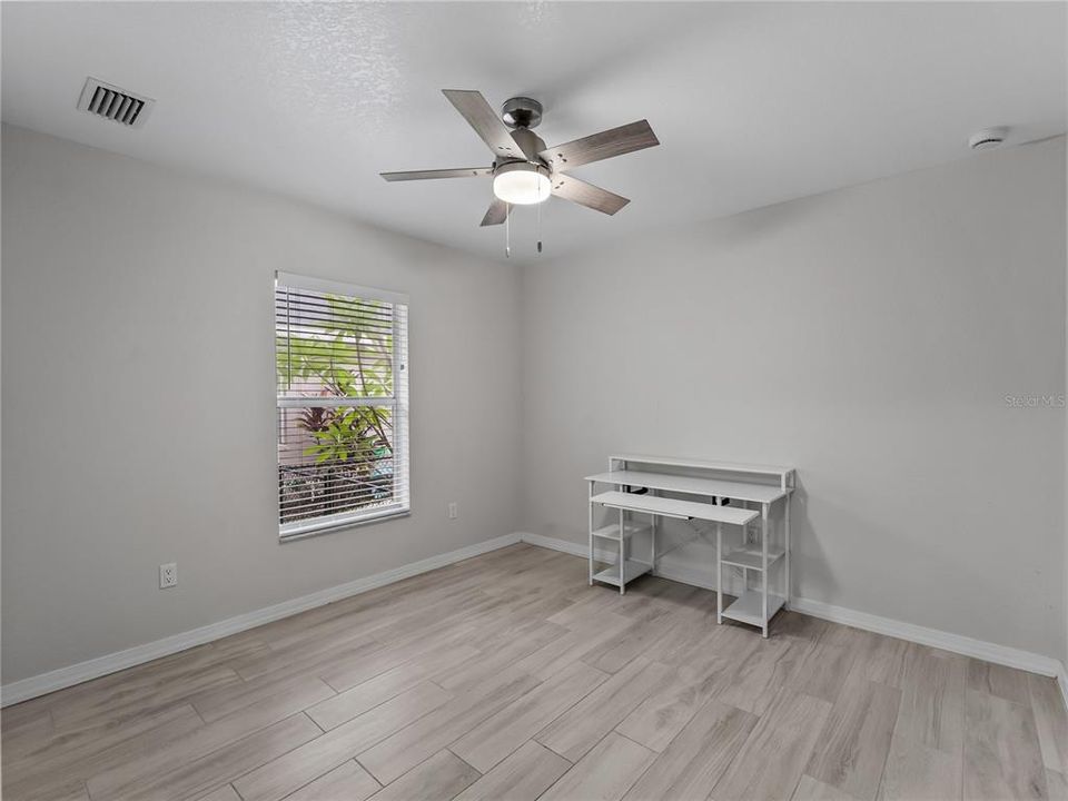 For Sale: $314,900 (3 beds, 2 baths, 1633 Square Feet)