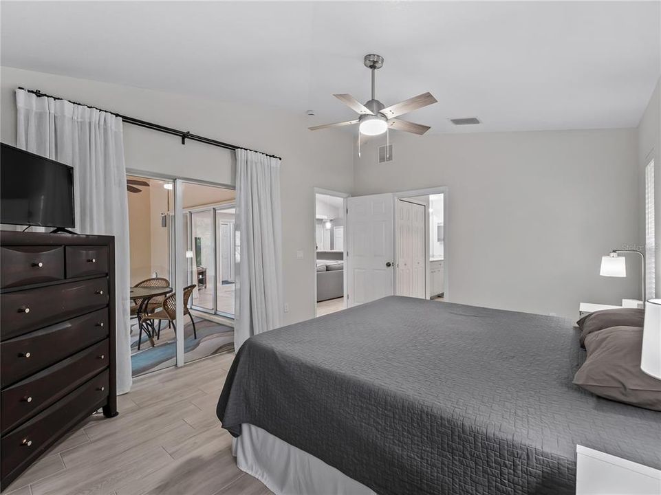 For Sale: $314,900 (3 beds, 2 baths, 1633 Square Feet)