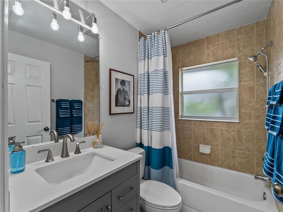 For Sale: $314,900 (3 beds, 2 baths, 1633 Square Feet)