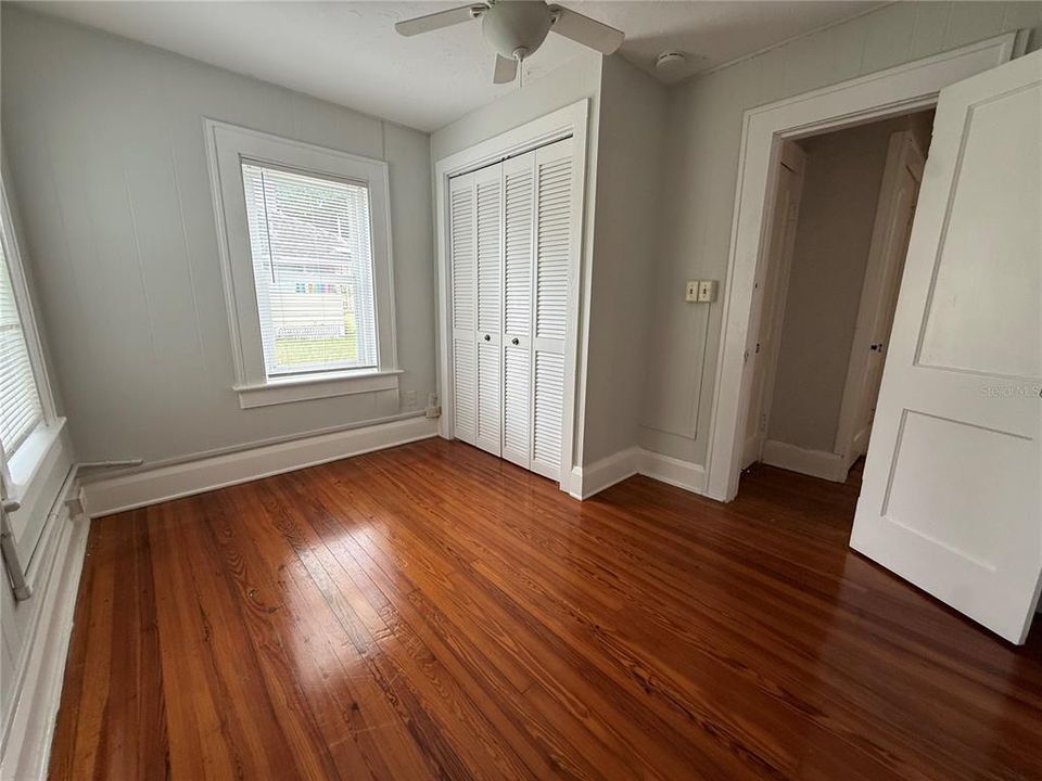 For Rent: $1,995 (3 beds, 2 baths, 1000 Square Feet)