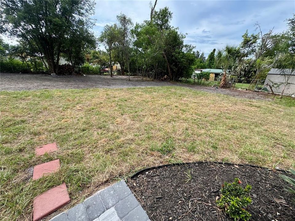 For Sale: $240,000 (3 beds, 2 baths, 1016 Square Feet)