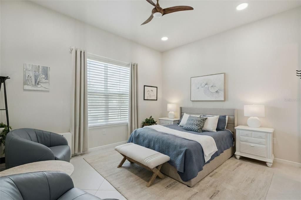 En Venta: $849,000 (3 camas, 3 baños, 2808 Pies cuadrados)