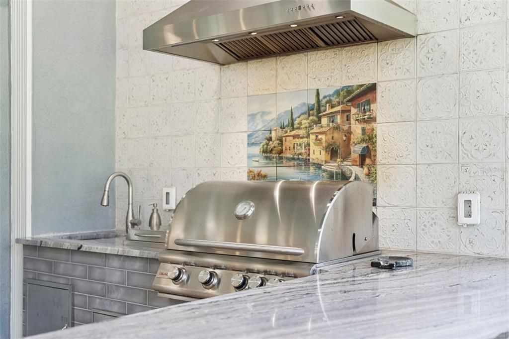 En Venta: $849,000 (3 camas, 3 baños, 2808 Pies cuadrados)