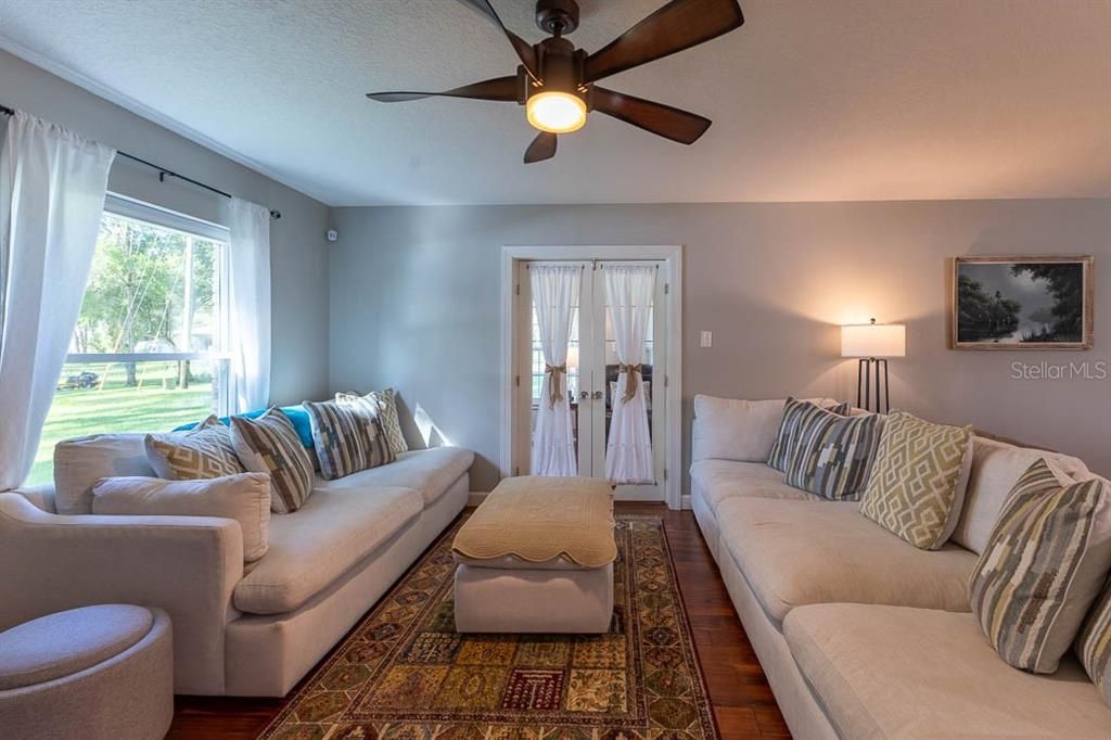 For Sale: $770,000 (3 beds, 2 baths, 1730 Square Feet)