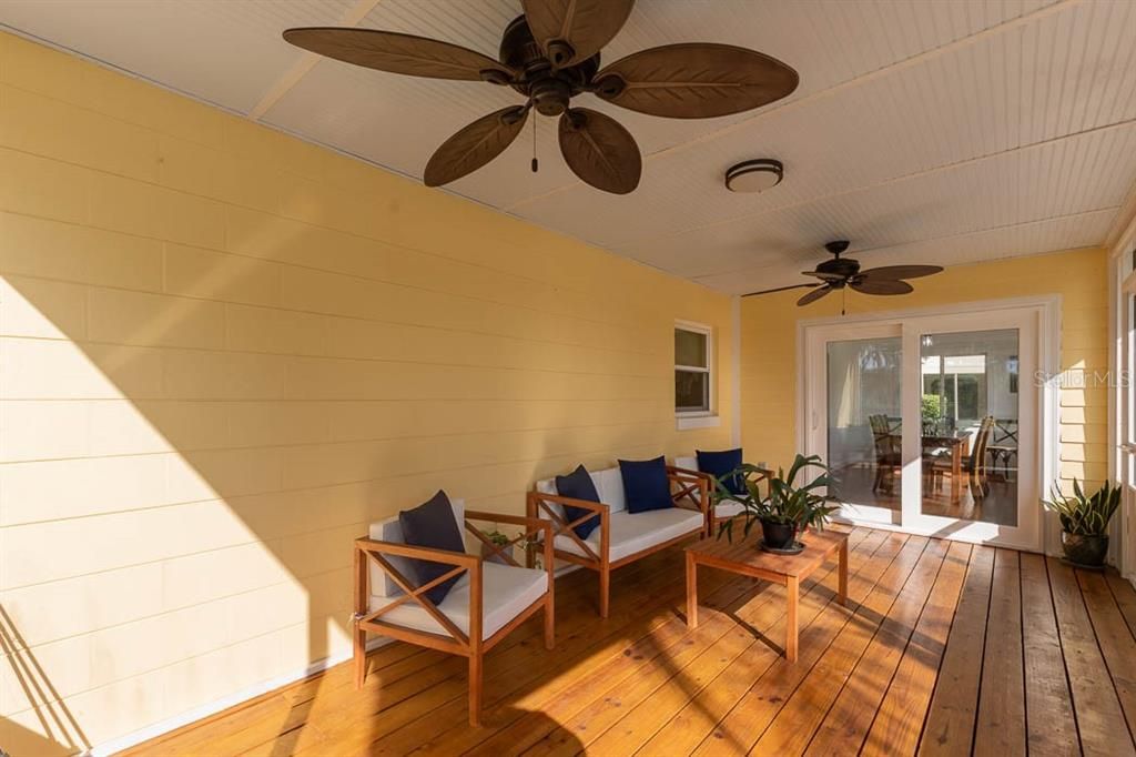 For Sale: $770,000 (3 beds, 2 baths, 1730 Square Feet)