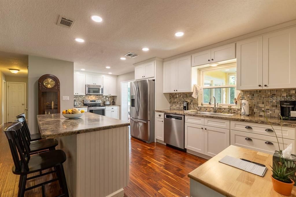 For Sale: $770,000 (3 beds, 2 baths, 1730 Square Feet)