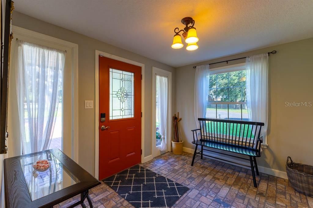 For Sale: $770,000 (3 beds, 2 baths, 1730 Square Feet)