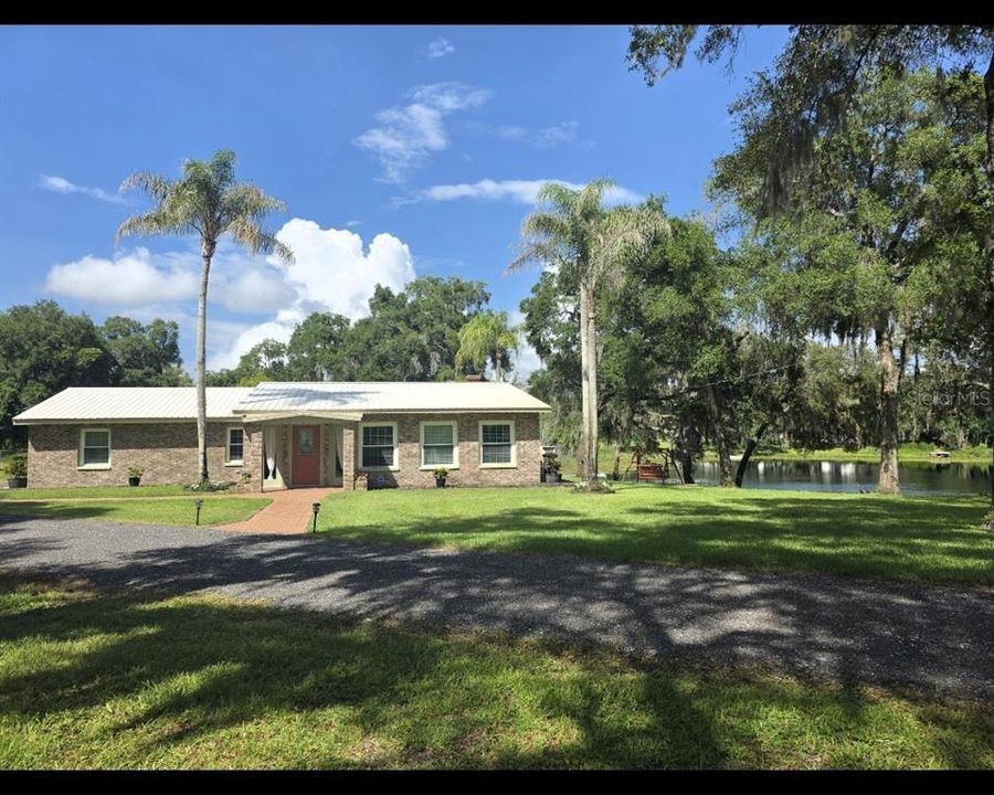 For Sale: $770,000 (3 beds, 2 baths, 1730 Square Feet)