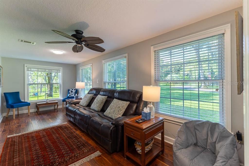 For Sale: $770,000 (3 beds, 2 baths, 1730 Square Feet)