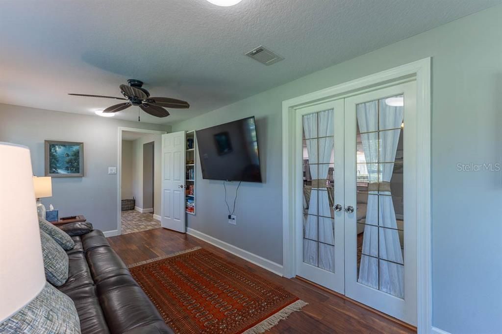 For Sale: $770,000 (3 beds, 2 baths, 1730 Square Feet)