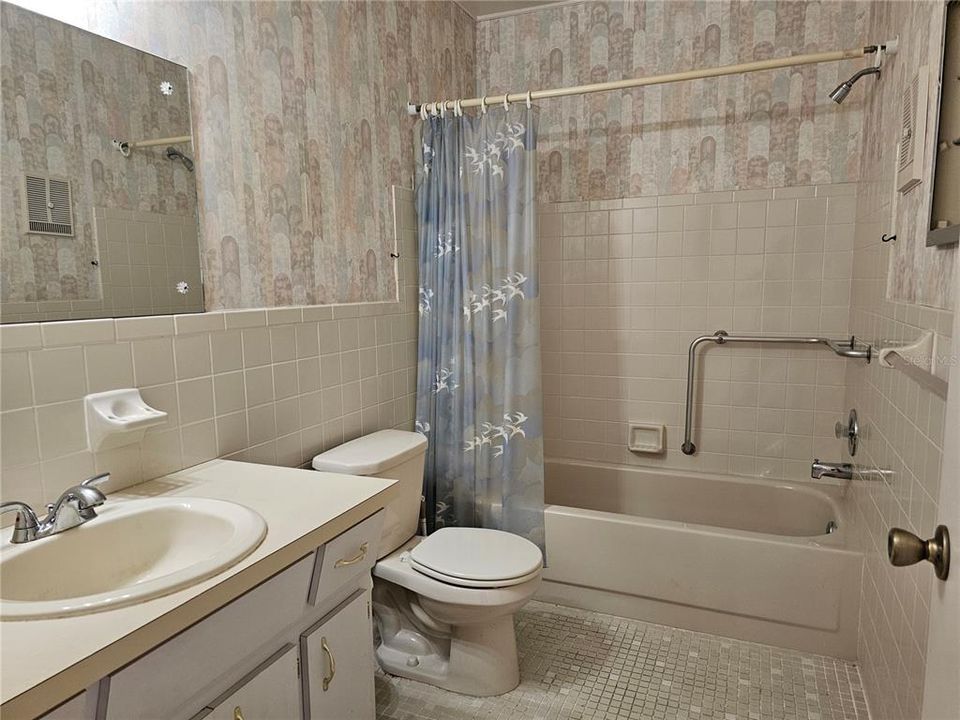 На продажу: $149,900 (2 спален, 2 ванн, 1340 Квадратных фут)