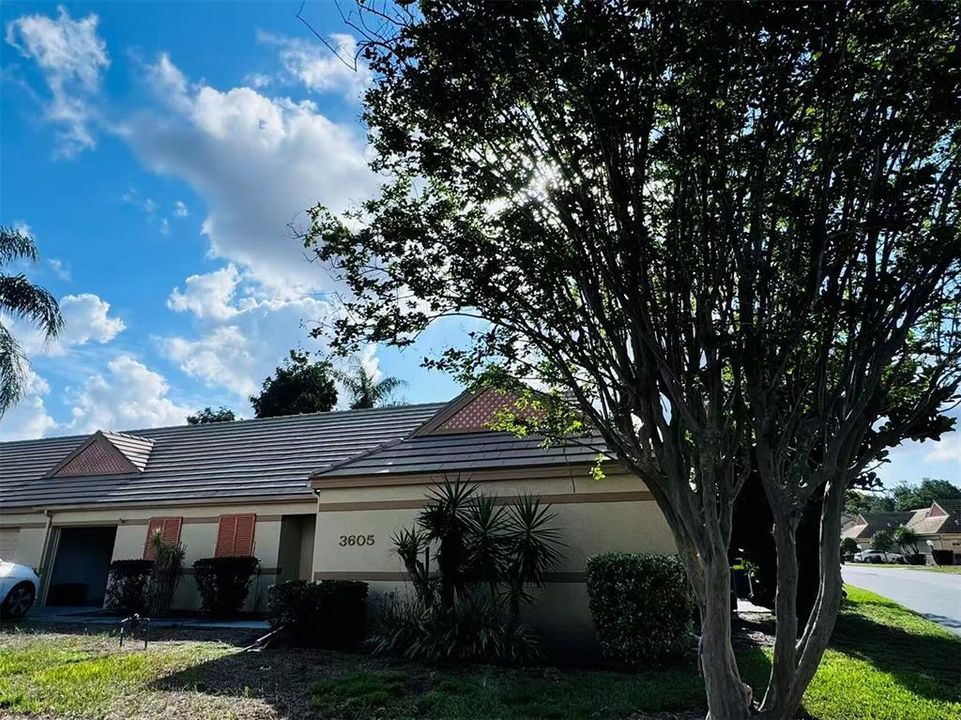For Rent: $2,100 (2 beds, 2 baths, 1454 Square Feet)