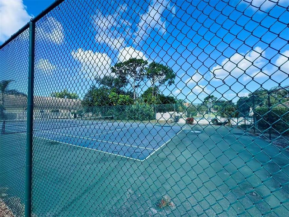 For Rent: $2,100 (2 beds, 2 baths, 1454 Square Feet)