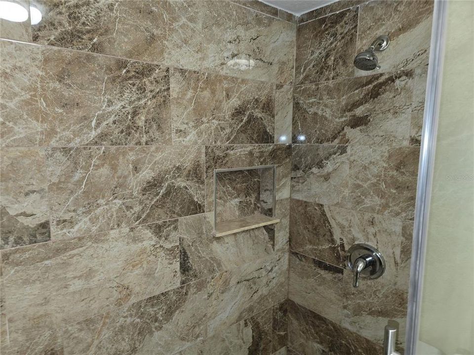 На продажу: $349,900 (3 спален, 2 ванн, 1299 Квадратных фут)