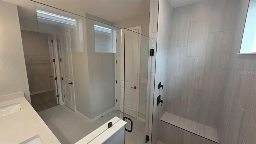 For Rent: $4,000 (5 beds, 4 baths, 3619 Square Feet)