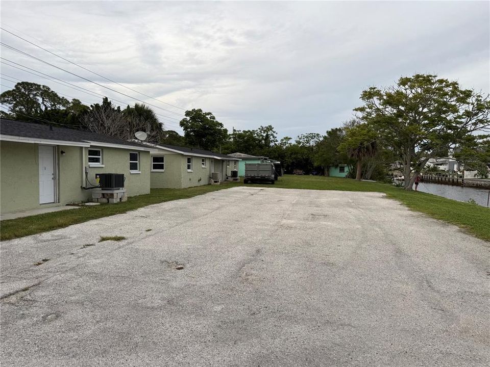 For Sale: $649,000 (8 beds, 4 baths, 2376 Square Feet)