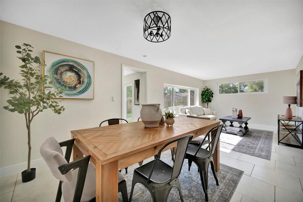 For Sale: $375,000 (3 beds, 2 baths, 1354 Square Feet)