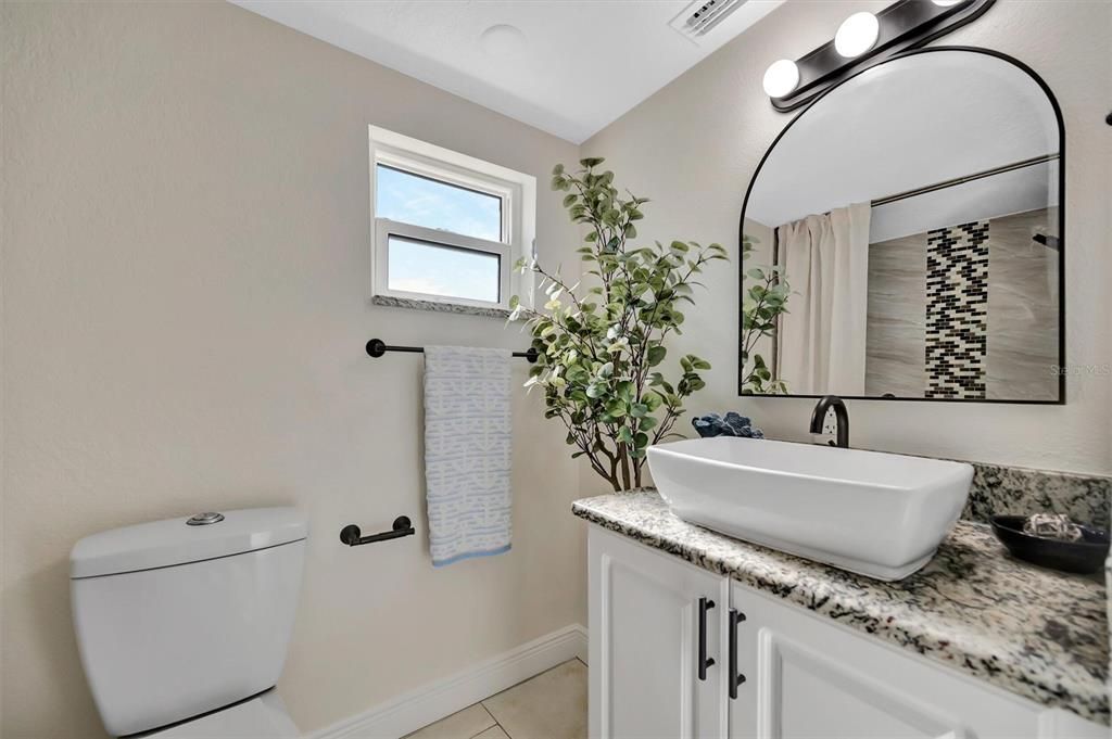 For Sale: $375,000 (3 beds, 2 baths, 1354 Square Feet)