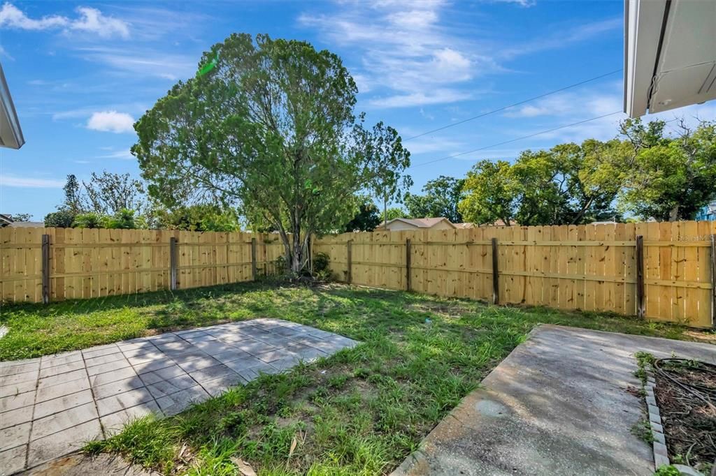 For Sale: $375,000 (3 beds, 2 baths, 1354 Square Feet)