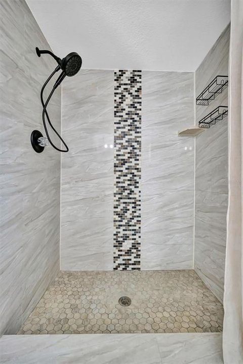 For Sale: $375,000 (3 beds, 2 baths, 1354 Square Feet)