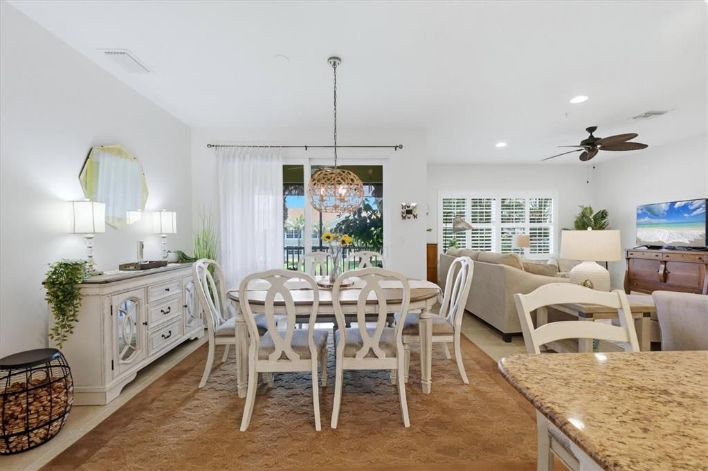 For Sale: $328,000 (3 beds, 2 baths, 1528 Square Feet)