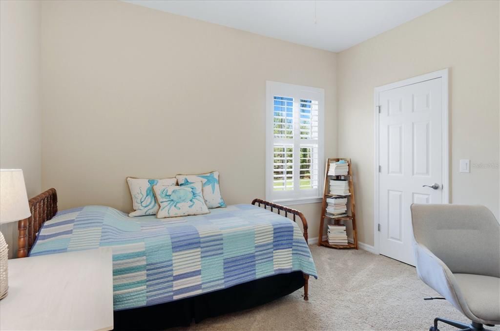 For Sale: $328,000 (3 beds, 2 baths, 1528 Square Feet)