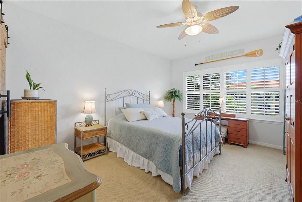 For Sale: $328,000 (3 beds, 2 baths, 1528 Square Feet)