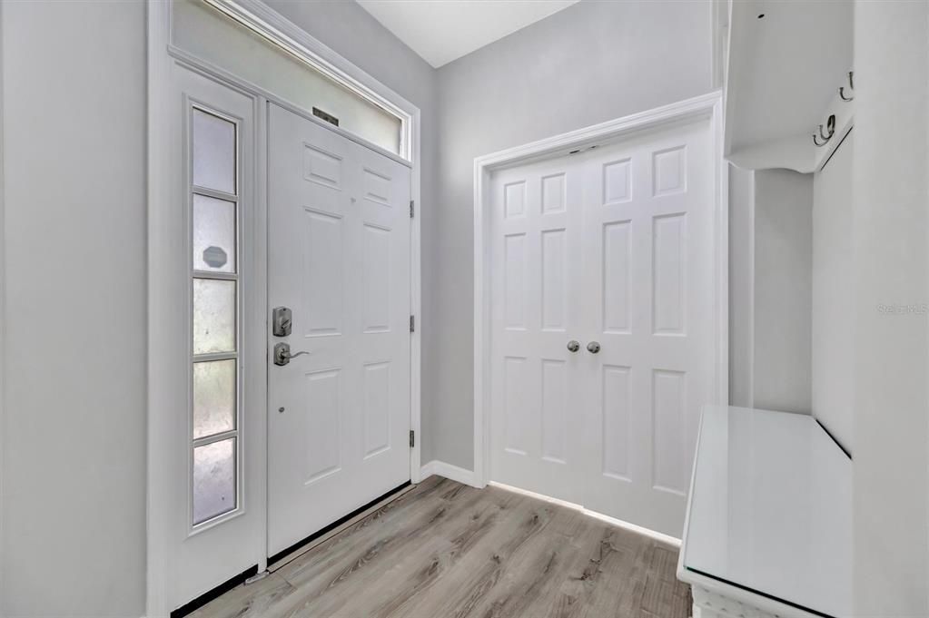 For Sale: $399,000 (3 beds, 2 baths, 1618 Square Feet)