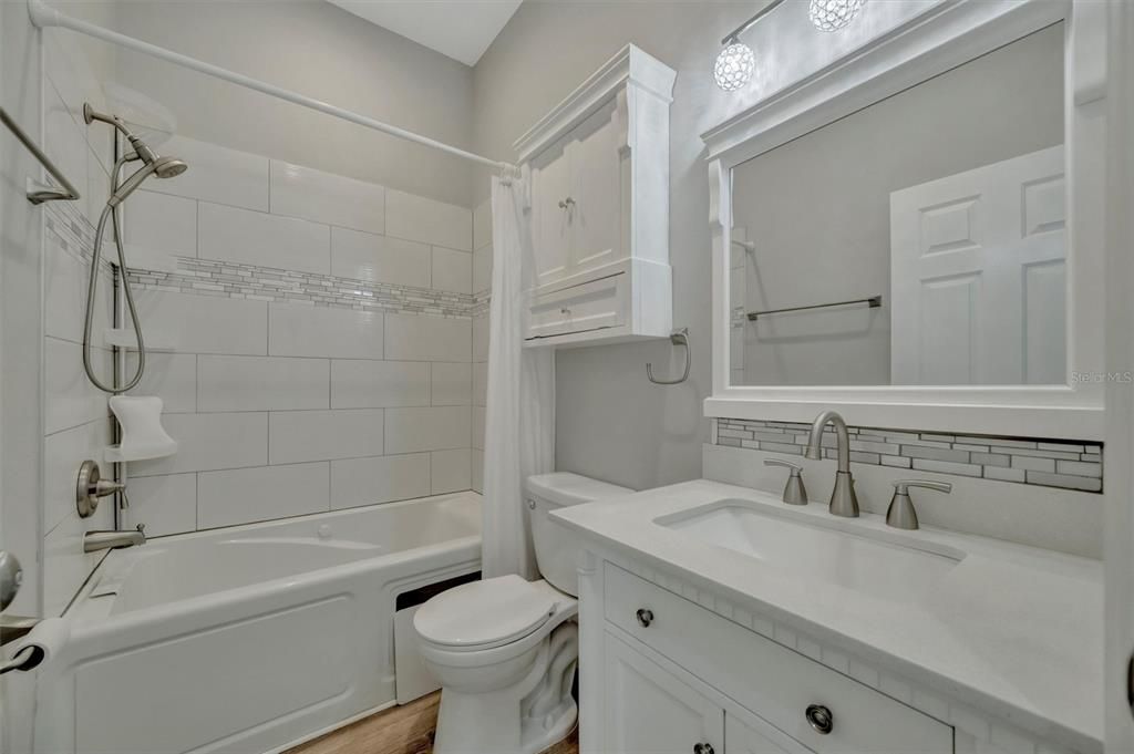 For Sale: $399,000 (3 beds, 2 baths, 1618 Square Feet)