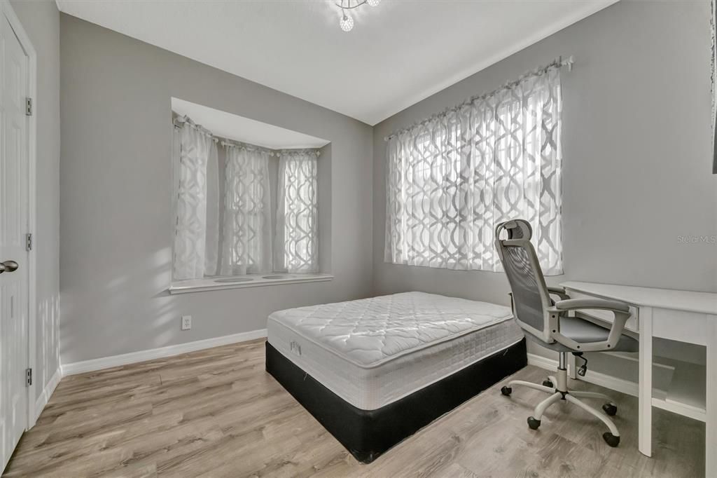 For Sale: $399,000 (3 beds, 2 baths, 1618 Square Feet)